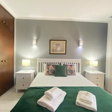 8 By Homing * Albufeira