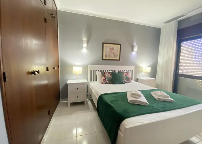 8 By Homing Albufeira