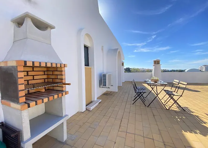 8 By Homing * Albufeira