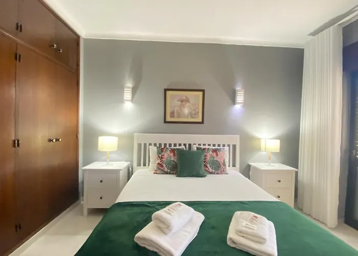 8 By Homing * Albufeira